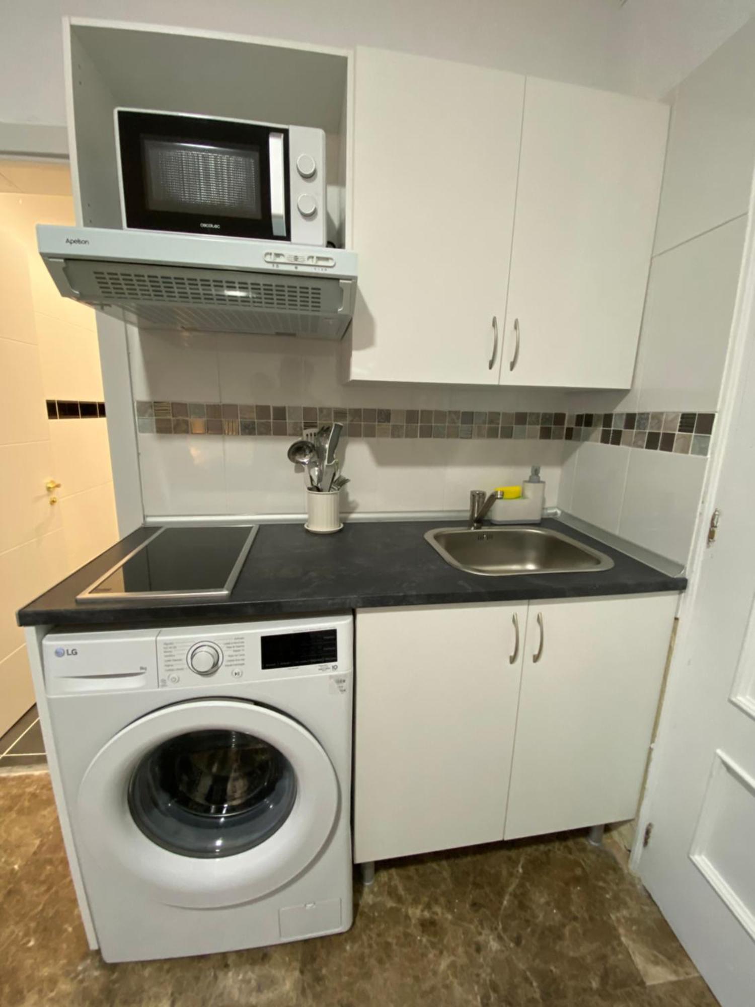 Apartamentos Econostay Fuencarral — Photos 2